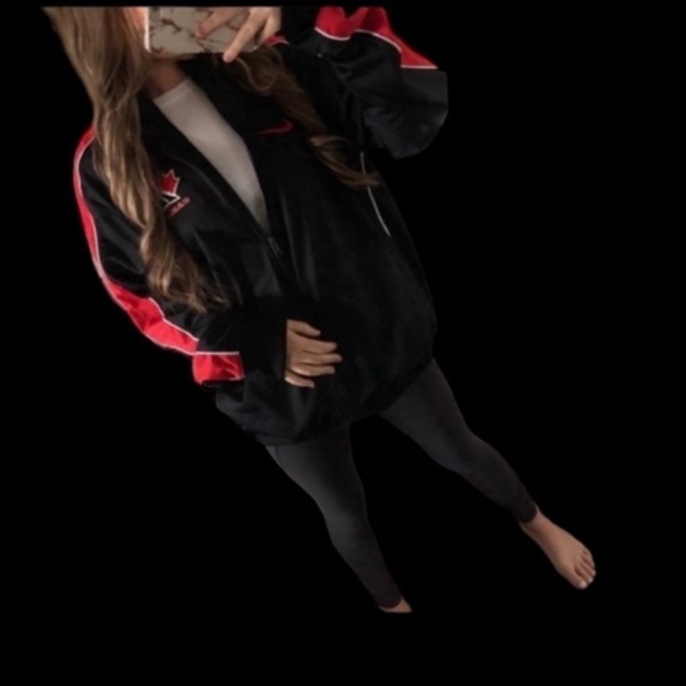 Nike‎ jacket - Picture 2 of 2